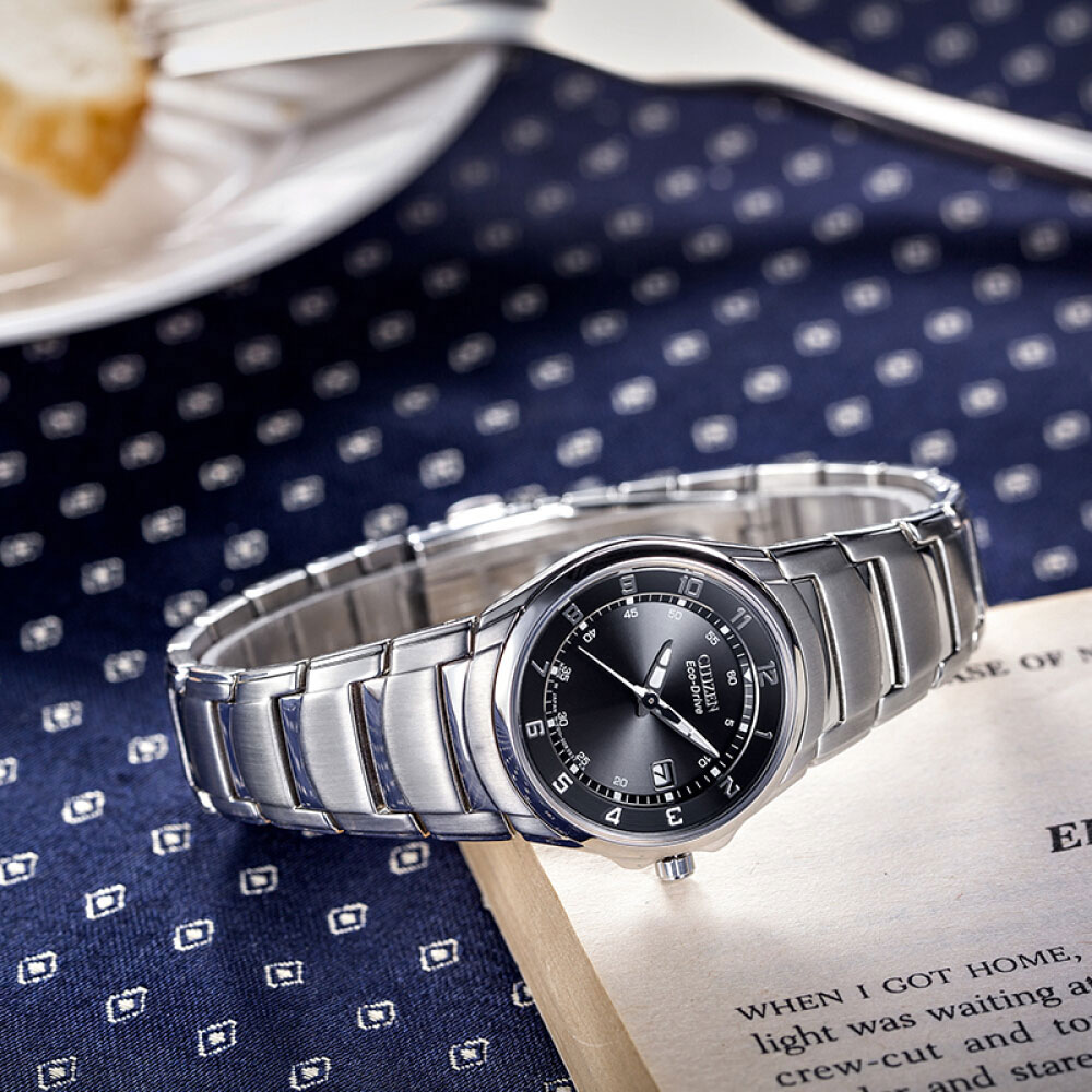 Đồng Hồ Nữ Citizen Dây Thép Không Gỉ EW1360-56E - Mặt Đen