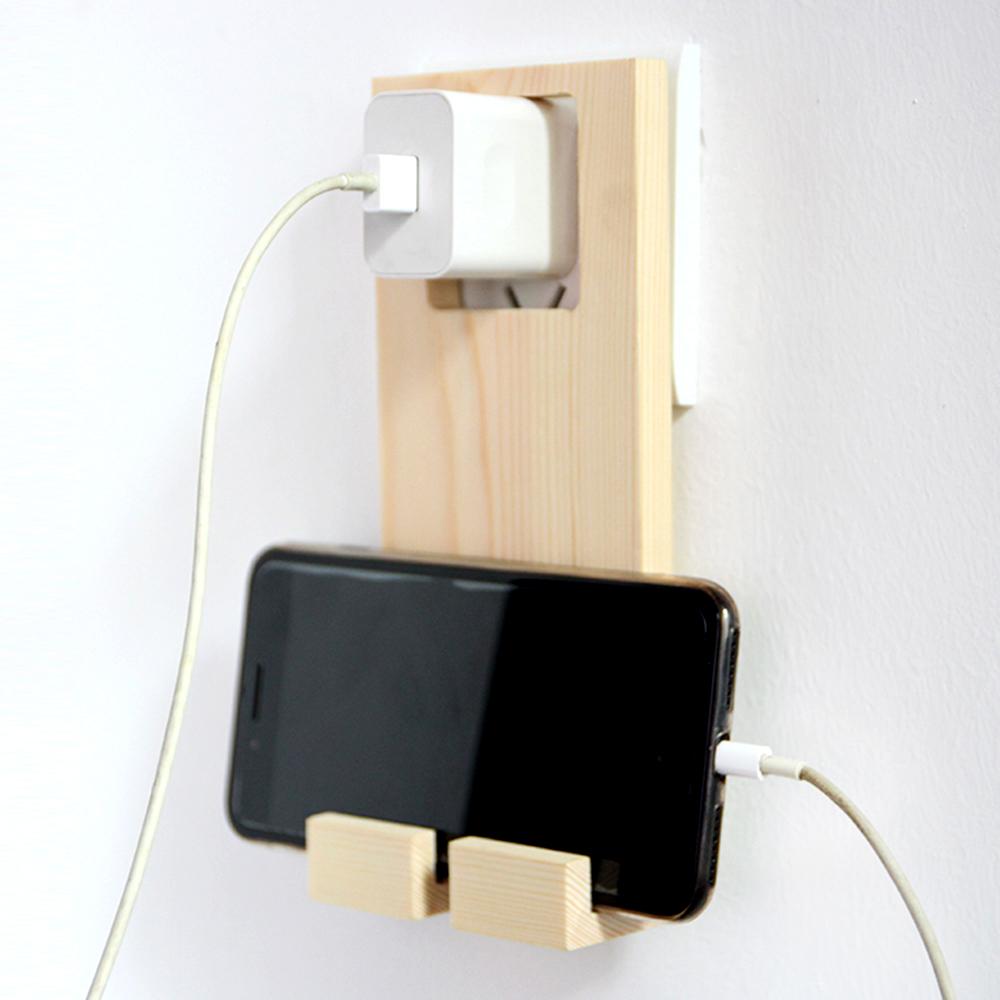 Giá đỡ điện thoại sạc pin bằng gỗ treo tường