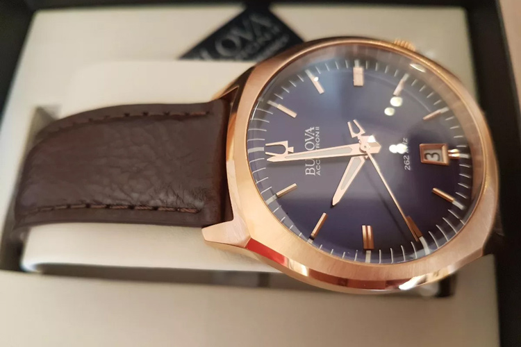Đồng hồ nam Bulova 97B133