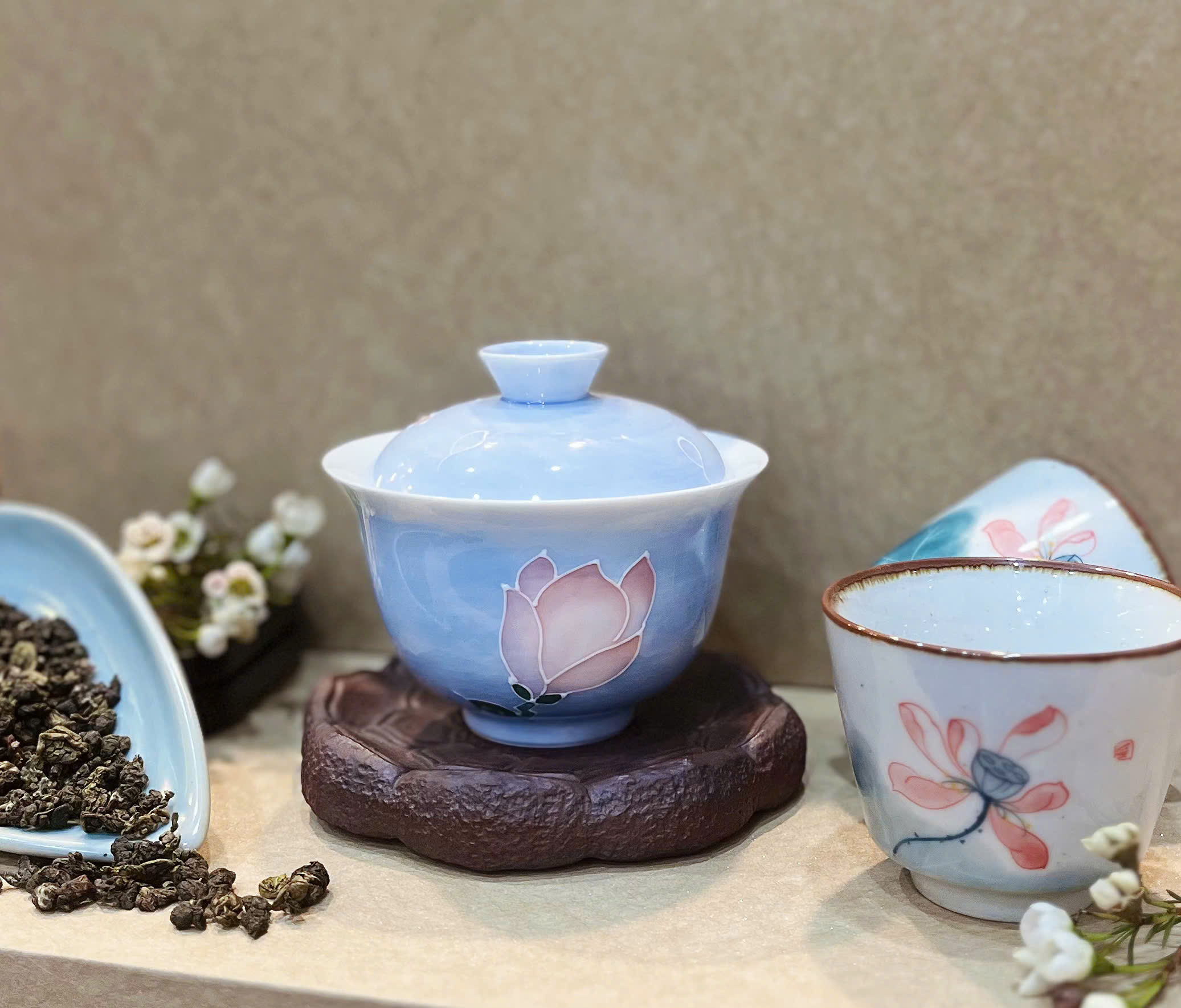 CHÉN KHẢI SỨ VẼ TAY HỒNG LIÊN SẮC XANH - DUNG TÍCH 150ML - THỦ CÔNG