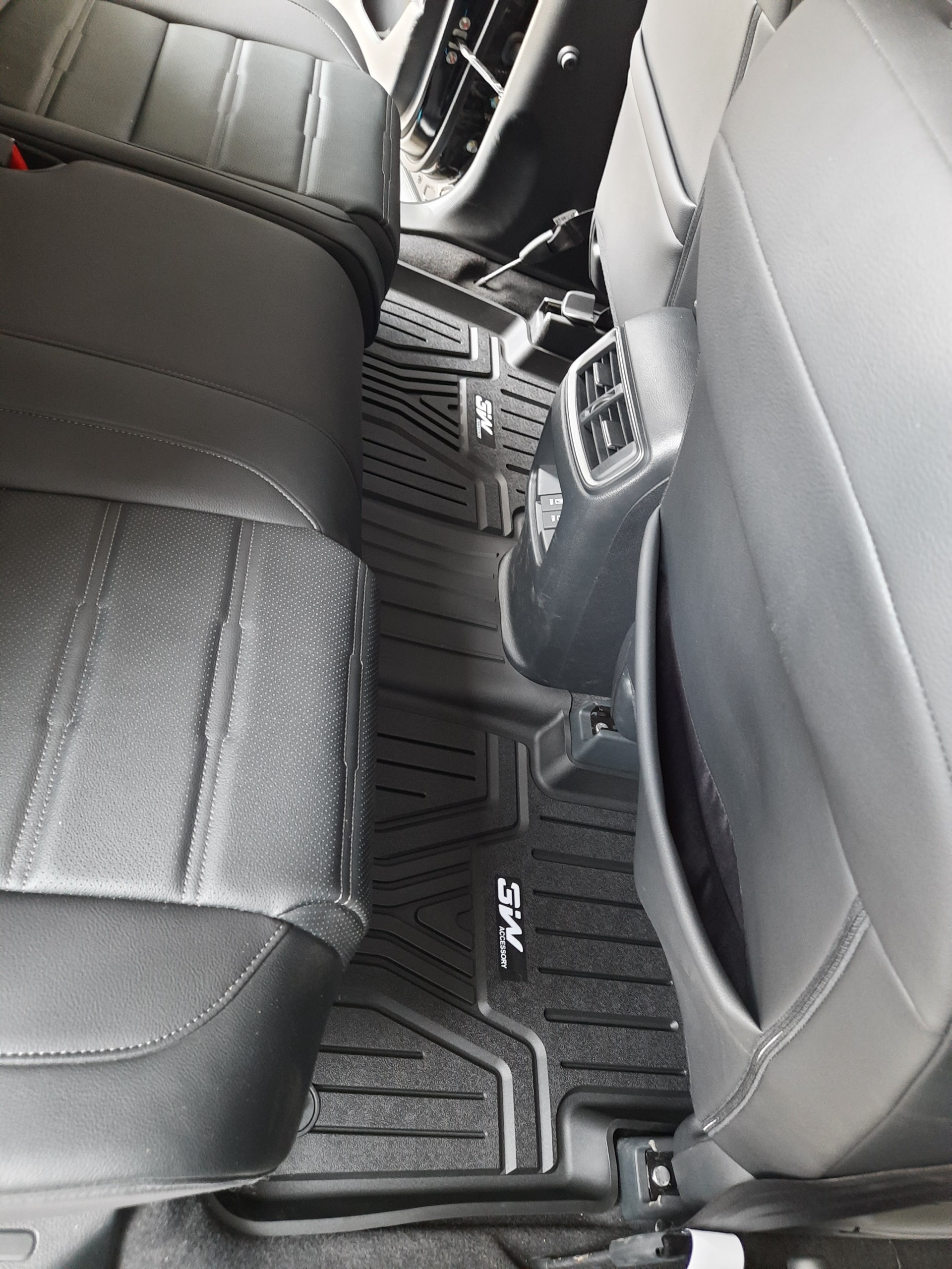 Thảm lót sàn HONDA CRV Nhãn hiệu Macsim 3W chất liệu nhựa TPE đúc khuôn cao cấp - màu đen