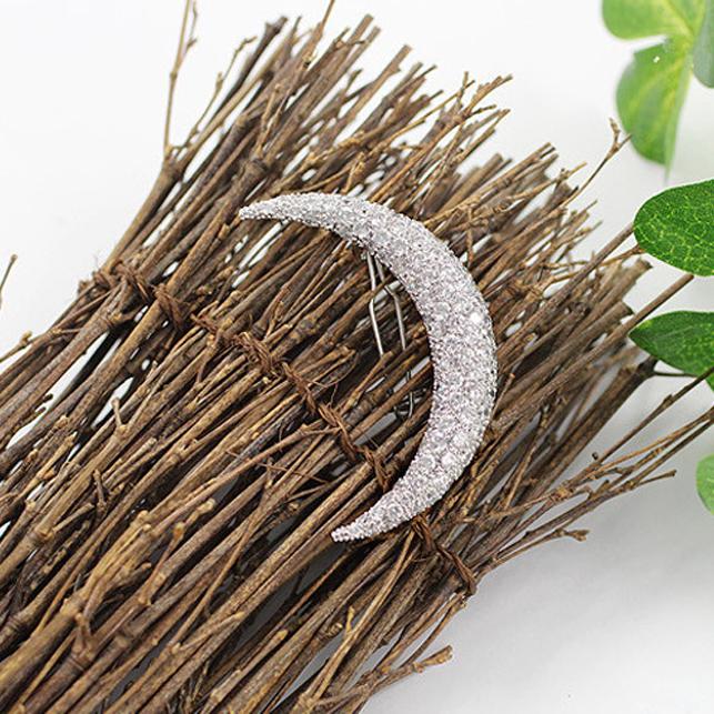 Kẹp tóc hình vầng trăng đính đá KAH56