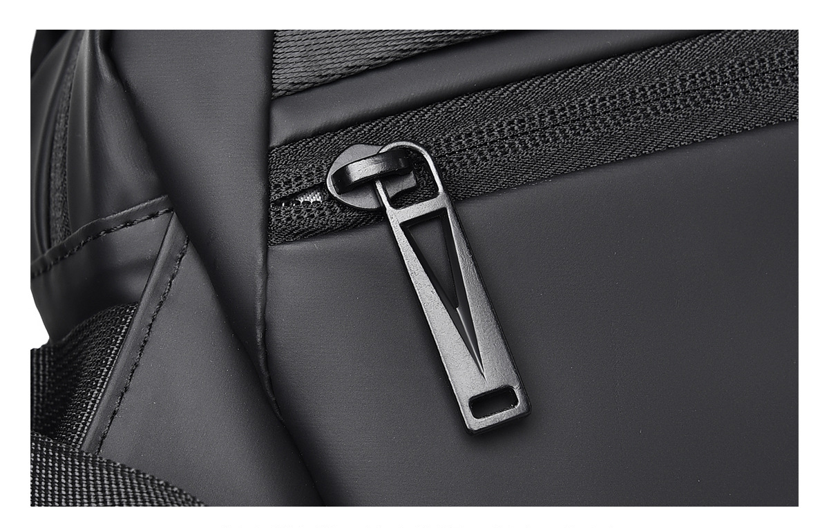 Túi đeo chéo nam phong cách mới  - BEE GEE DCN9372