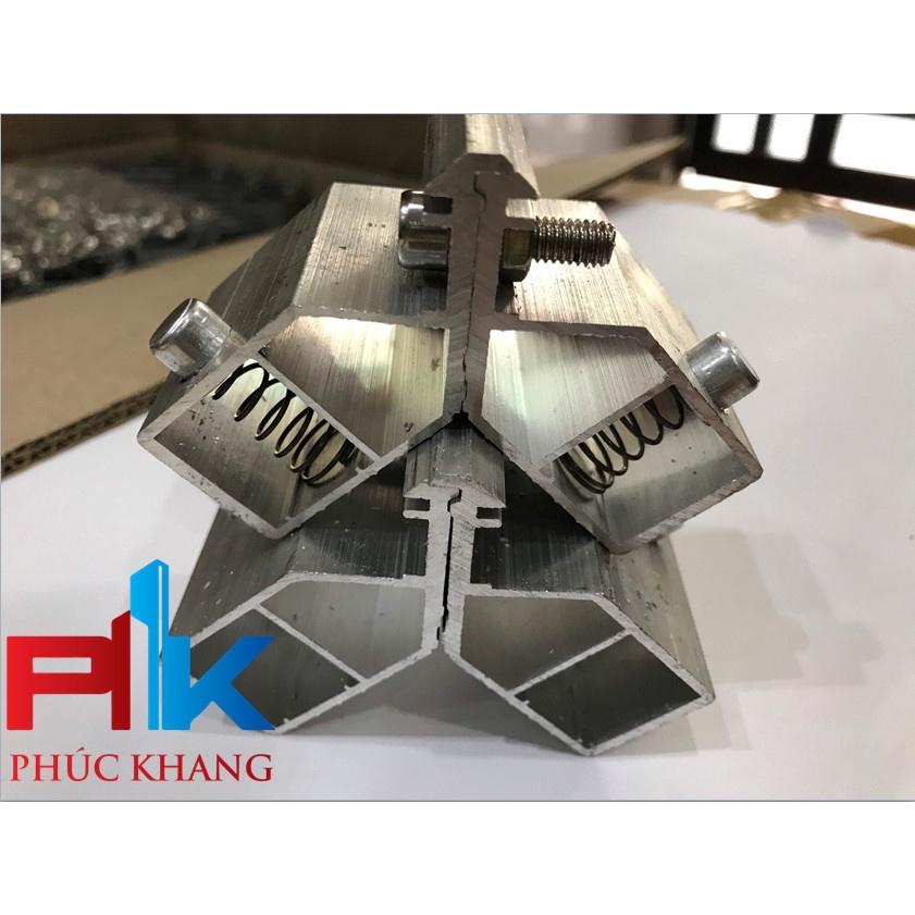 Ke nhảy khung bao cửa đi mở quay hệ 55