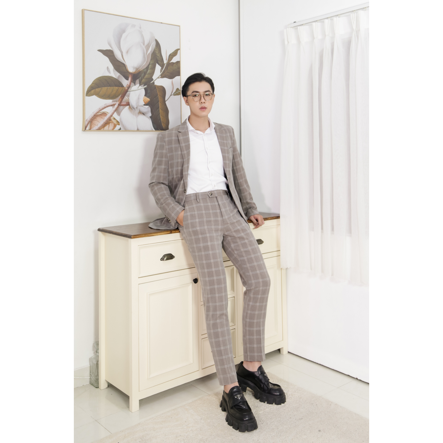 Bộ suit kẻ sọc may đo, thiết kế một hàng khuy xẻ tà giữa, BASIC-CARO-SUIT-4 kiểu dáng Slim Fit phong cách sang trọng - HY.WO