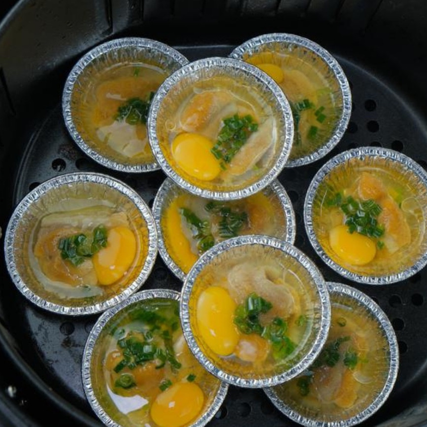 Combo 100 chén giấy bạc lót khuôn nướng bánh , hàu Tart trứng , bát đựng gia vị , nước chấm tiện lợi , khả năng chịu nhiệt cao chống dầu và chống bám bẩn , dễ tháo khuôn , an toàn và hợp vệ sinh