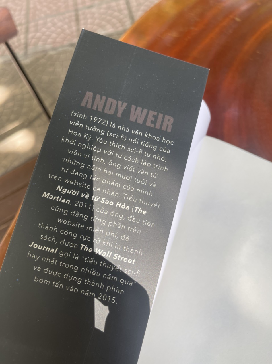 ARTEMIS - CUỘC CHIẾN TRÊN MẶT TRĂNG - Andy Weir – Lê Đình Chi dịch - Nhã Nam