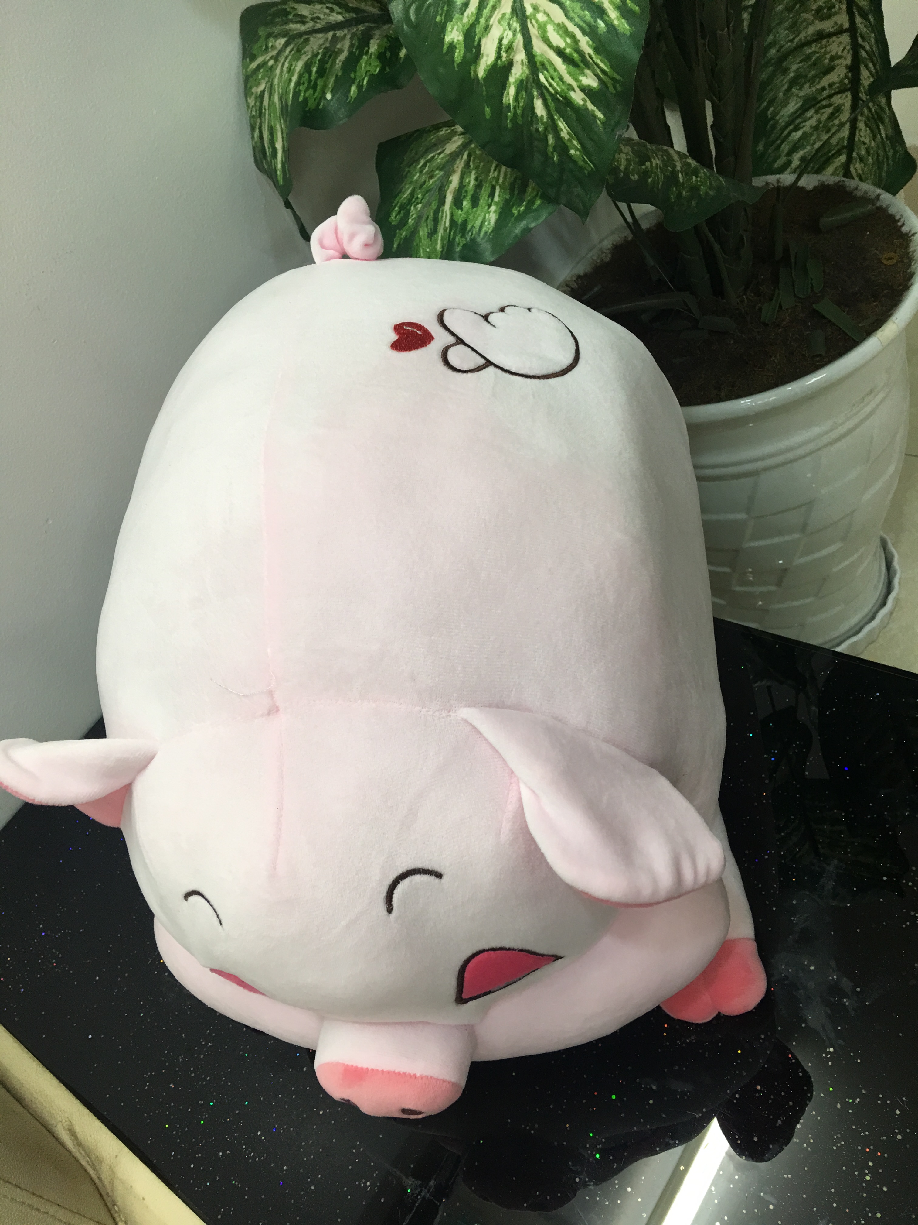 Gấu bông Heo Mắt Hí 48cm
