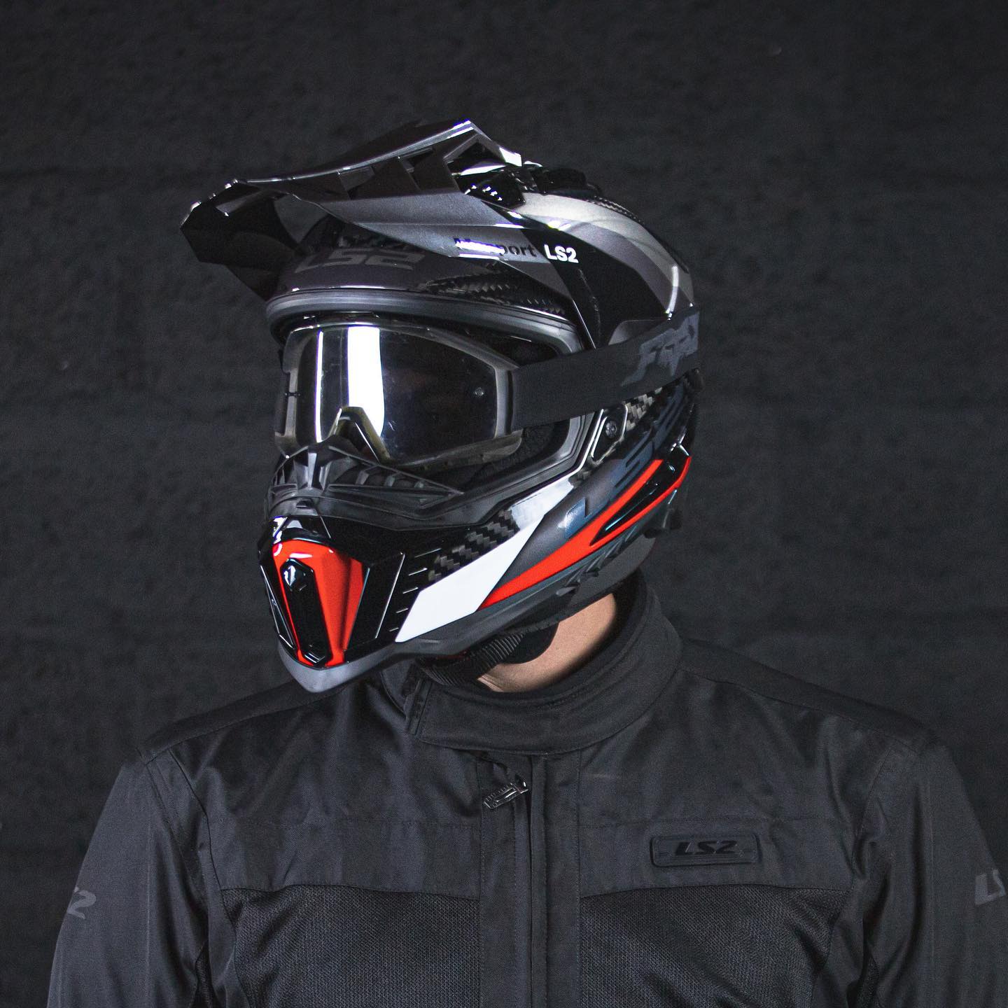 MŨ BẢO HIỂM CÀO CÀO DUAL SPORT LS2 MX701 EXPLORER CARBON - GARA20