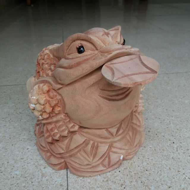 Tượng cóc gỗ xá xị phong thủy kích thước 15cm