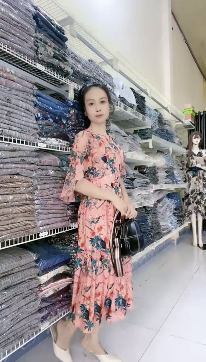 Đầm maxi hoa nhí nhã nhặn bắt mắt Myqlothing