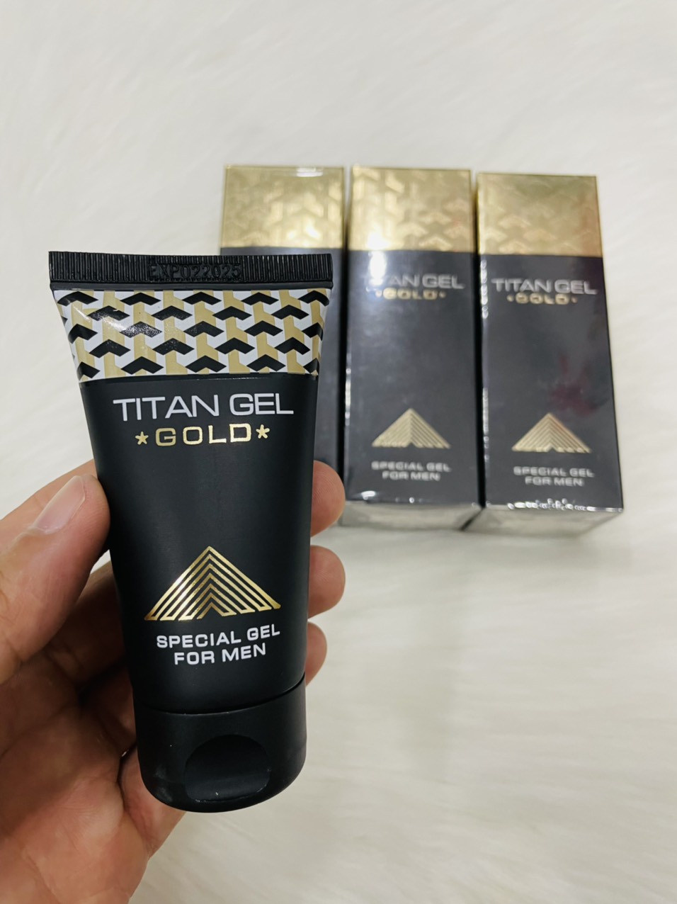 Titan Gel 50ml phiên bản Gold giới hạn giúp tăng kích thước, kéo dài thời gian (hàng Nga)