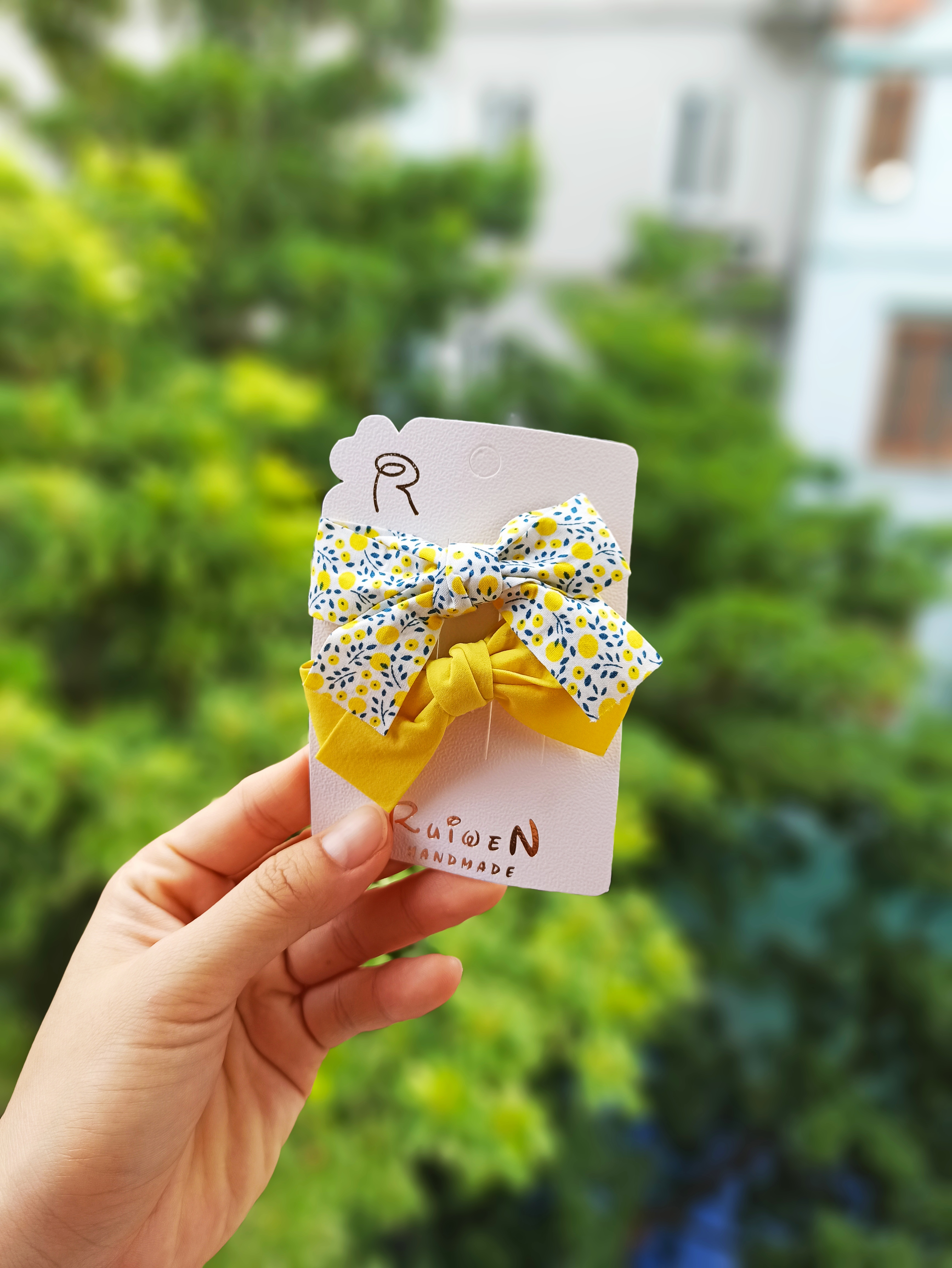 Kẹp tóc cho bé gái set 2 chiếc đính nơ rất dễ thương PK36 - Vàng