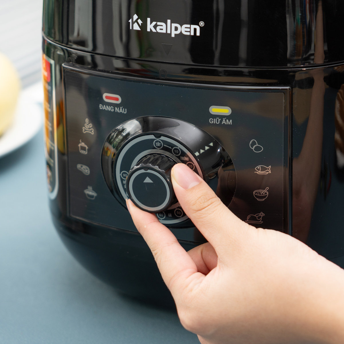 Nồi áp suất điện lòng nồi Inox 304 Kalpen P7 dung tích 3L công suất 700W bảo hành 2 năm - Hàng chính hãng