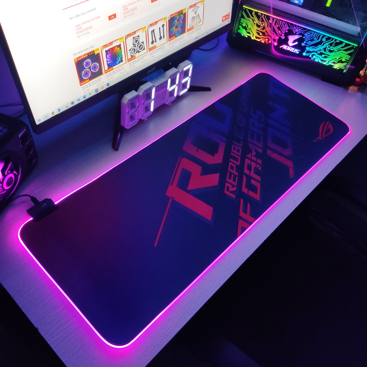 Mouse Pad, bàn di chuột, lót di chuột tích hợp Led RGB ROG sáng viền, kích thước 80cm x 30cm dày 4mm - Hàng nhập khẩu