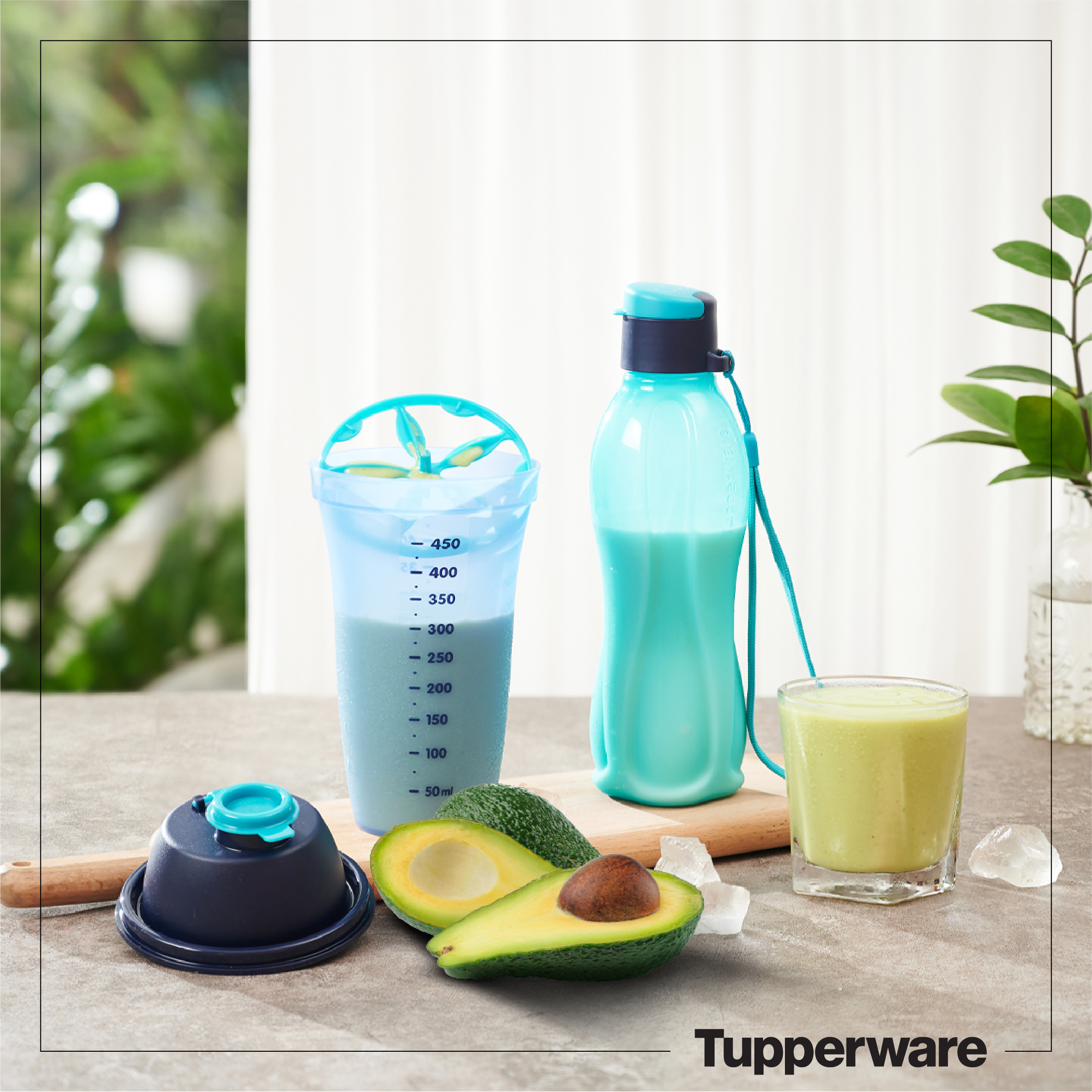 Bộ Sản Phẩm Tupperware Memberkit Shake N Go (Xanh Dương)