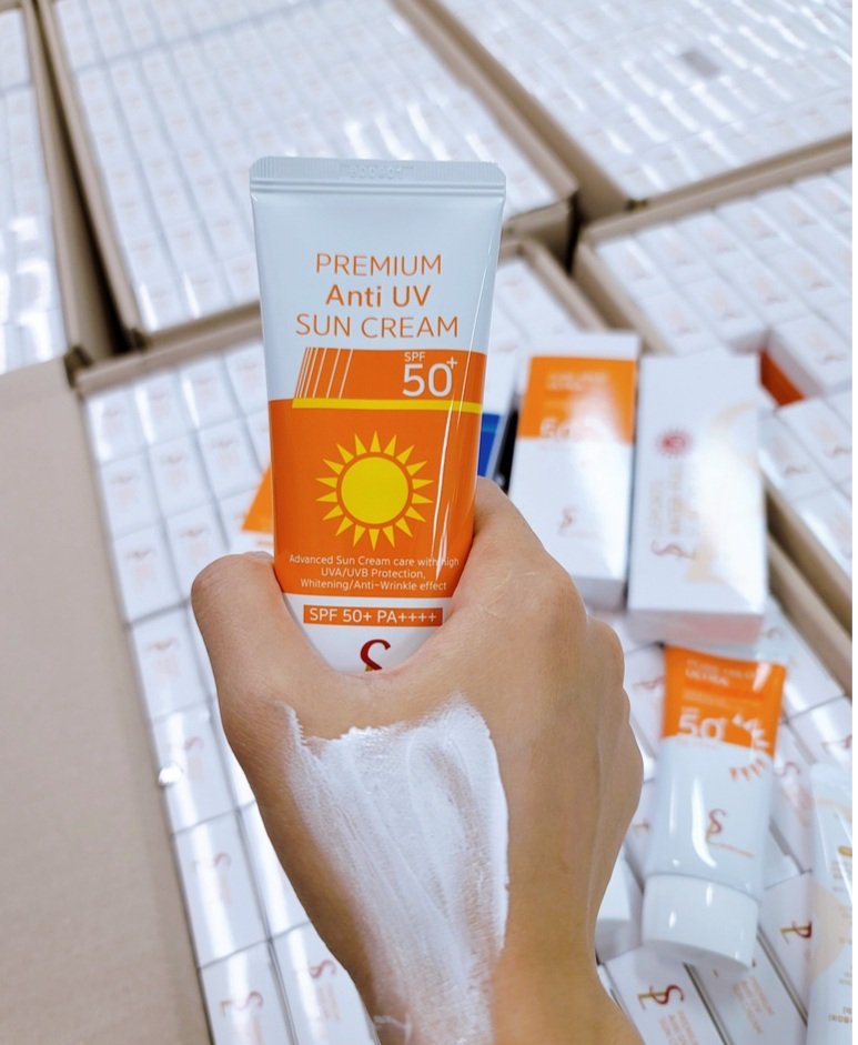 Kem Chống Nắng SL S mile Leader SPF50+ (60ml)-cam ( không tem phụ )