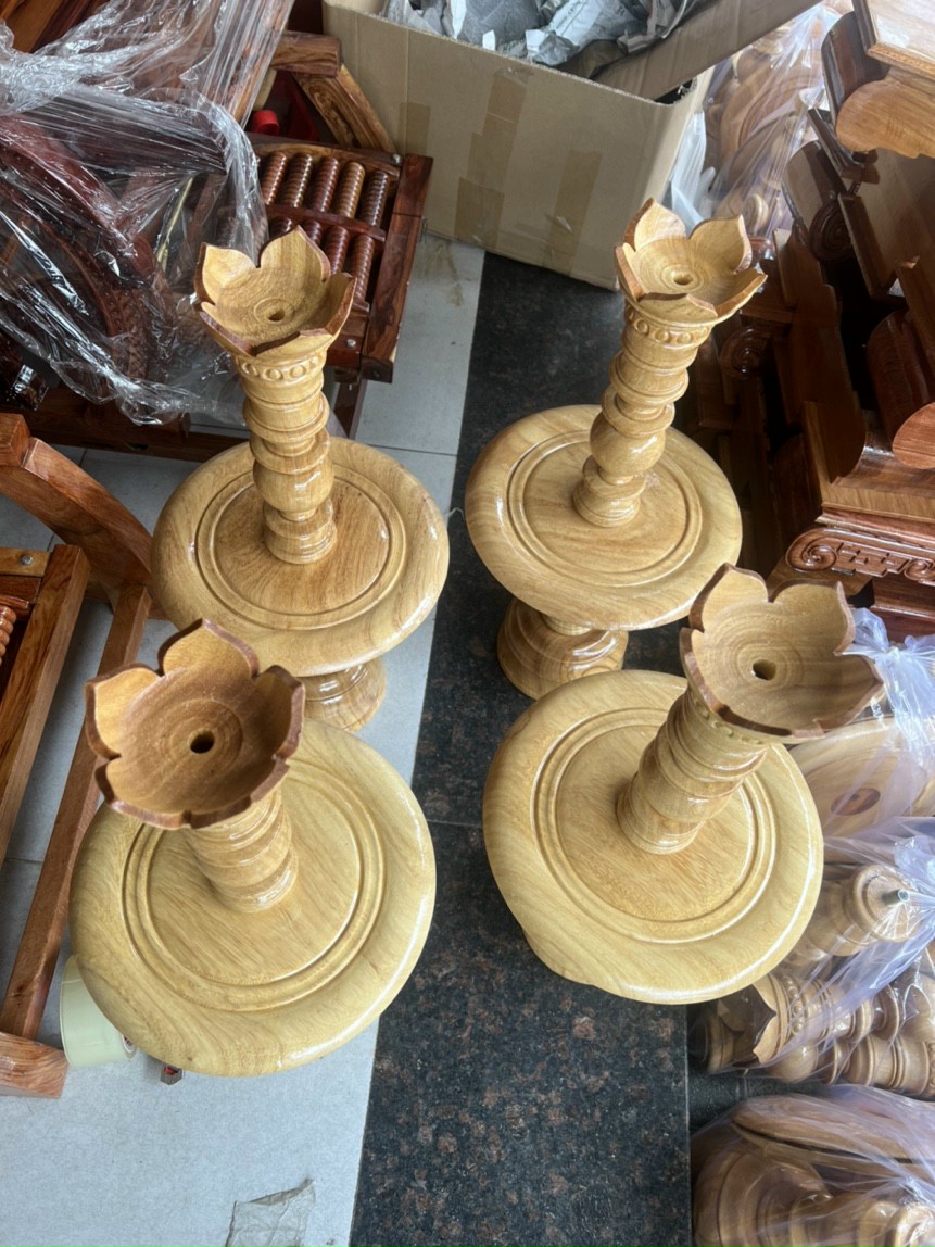Cặp chân đèn cầy,chân đèn thờ,đôi đèn thờ gỗ gõ tự nhiên cao 50 cm