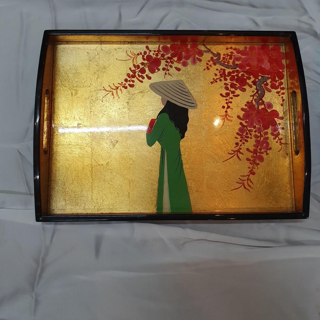 Khay gỗ sơn mài cao cấp Thanh Bình Lê vẽ cô gái, hoa đào, họa tiết phong phú size 17.5x20.5x4 cm đẹp mắt, sang trọng