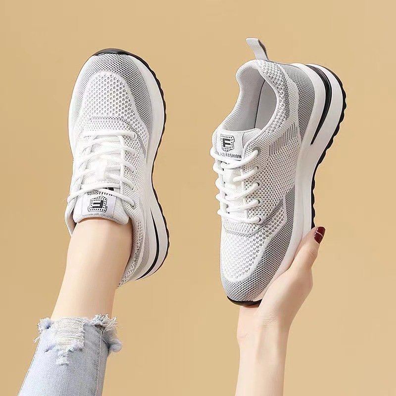 Giày thể thao Sneaker nữ mẫu mới 2022, giày thể thao vải nữ giá rẻ - Bền đẹp