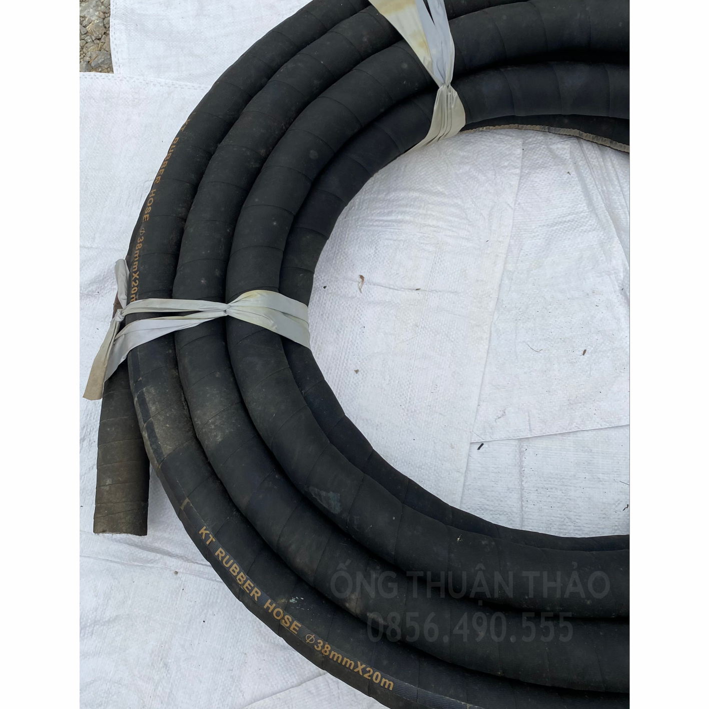 Ống Cao Su Bố Vải Phi 38mm cuộn 20 mét- Hàng Nhập Khẩu - Ống Thuận Thảo