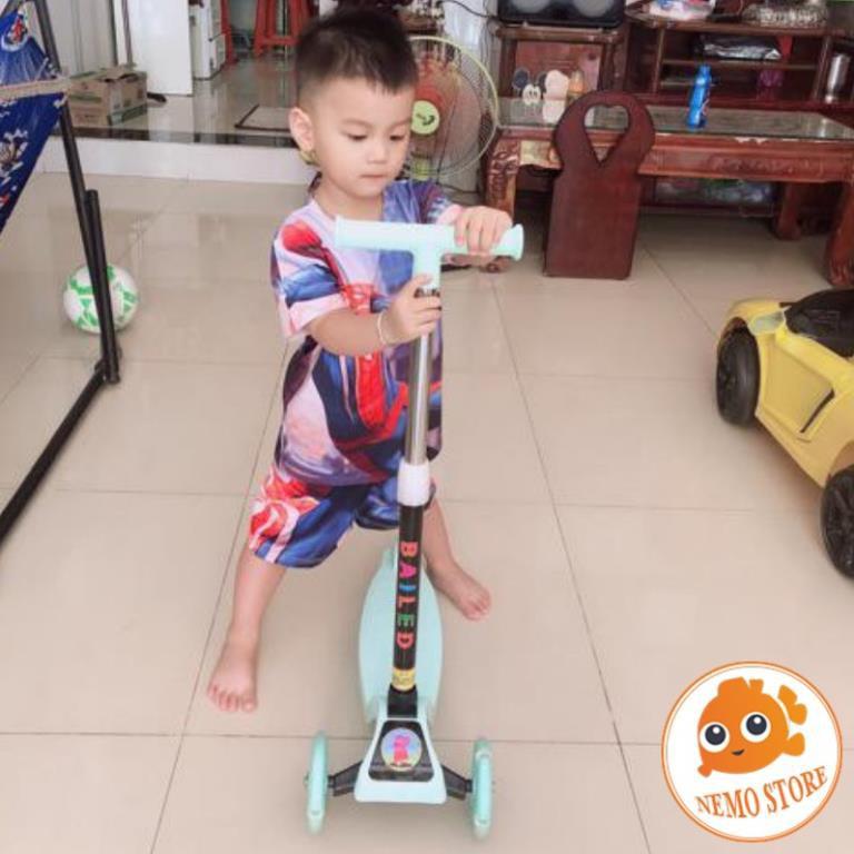 Xe scooter cho bé xe trượt scooter trẻ em 3 bánh gấp gọn có đèn phát sáng - Nemo Store