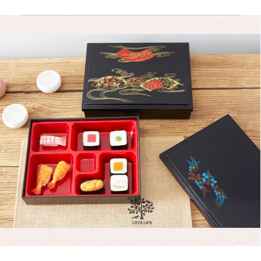 Hộp Cơm Bento Nhựa Cao Cấp 5 Ngăn Hoa Văn