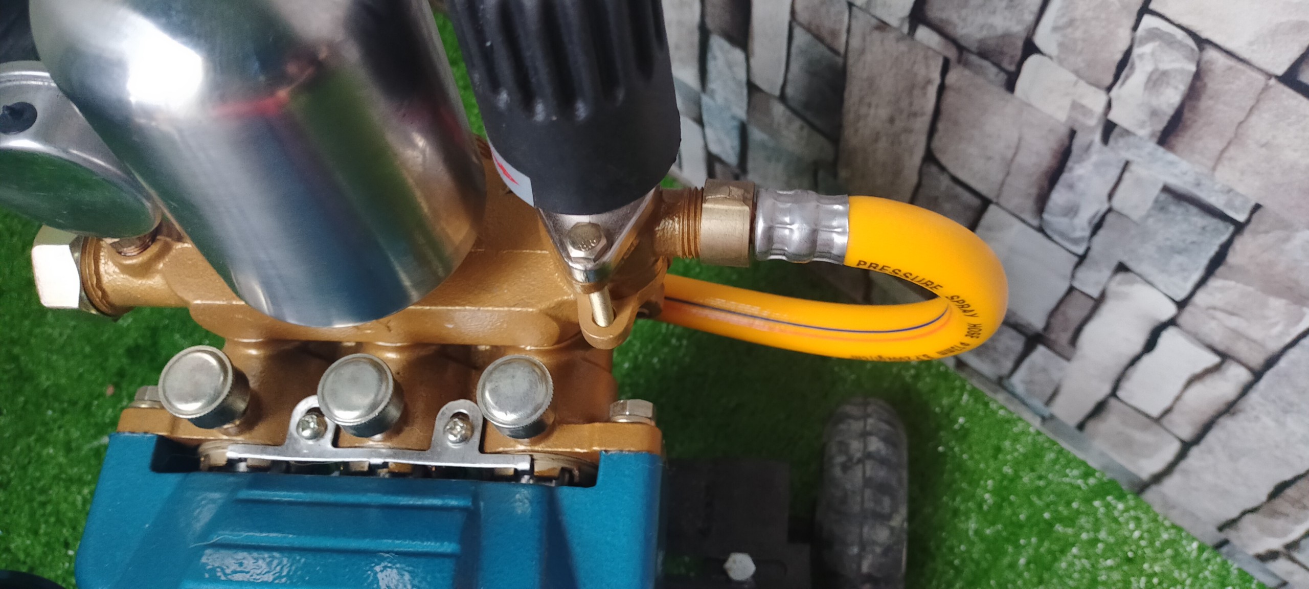 BỘ MÁY XỊT RỬA XE KÉO DÂY CUDROA AMAXGOLD AM22 - HÀNG CHÍNH HÃNG
