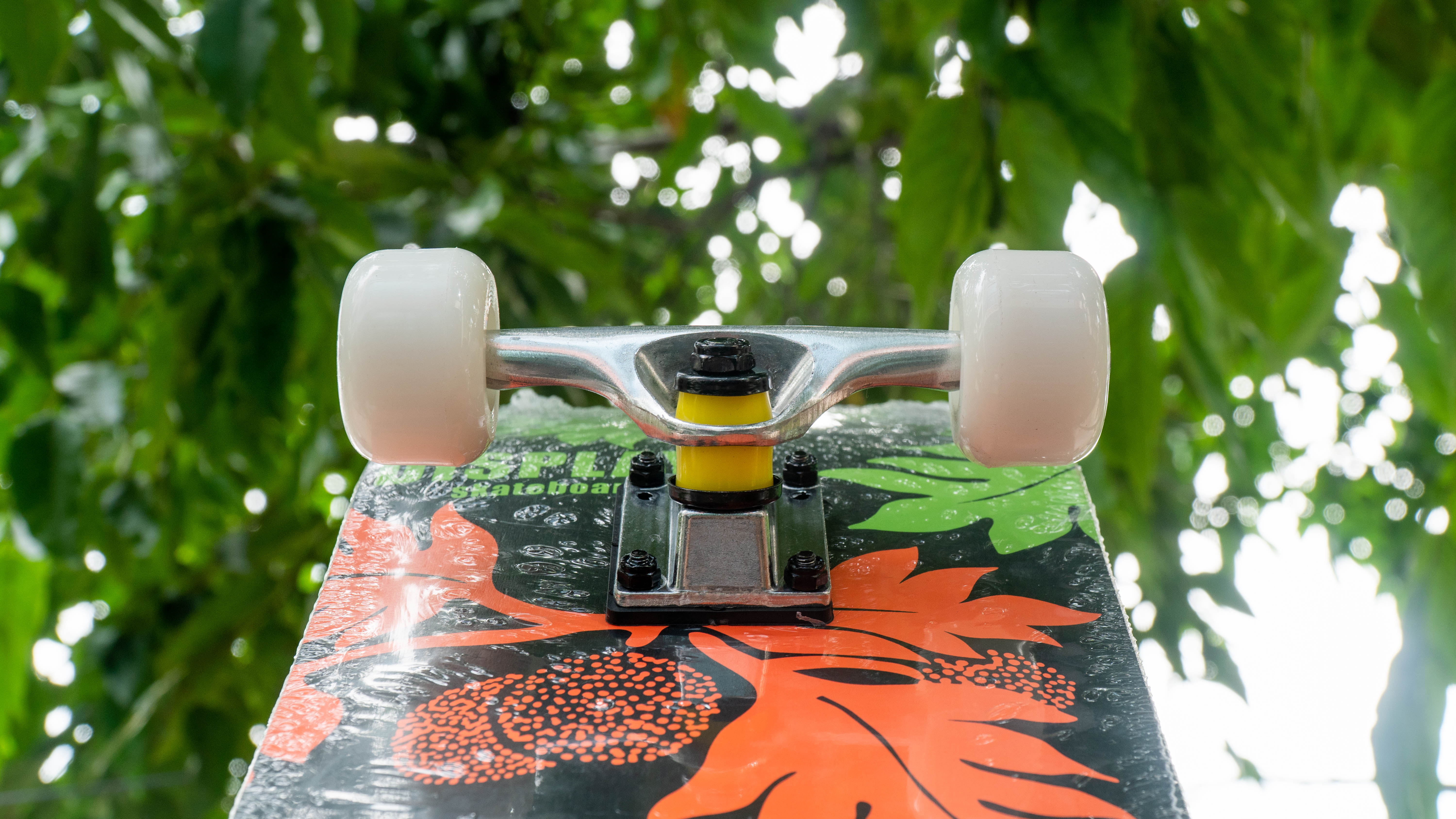 Ván Trượt Skateboard Hình Lá Phong