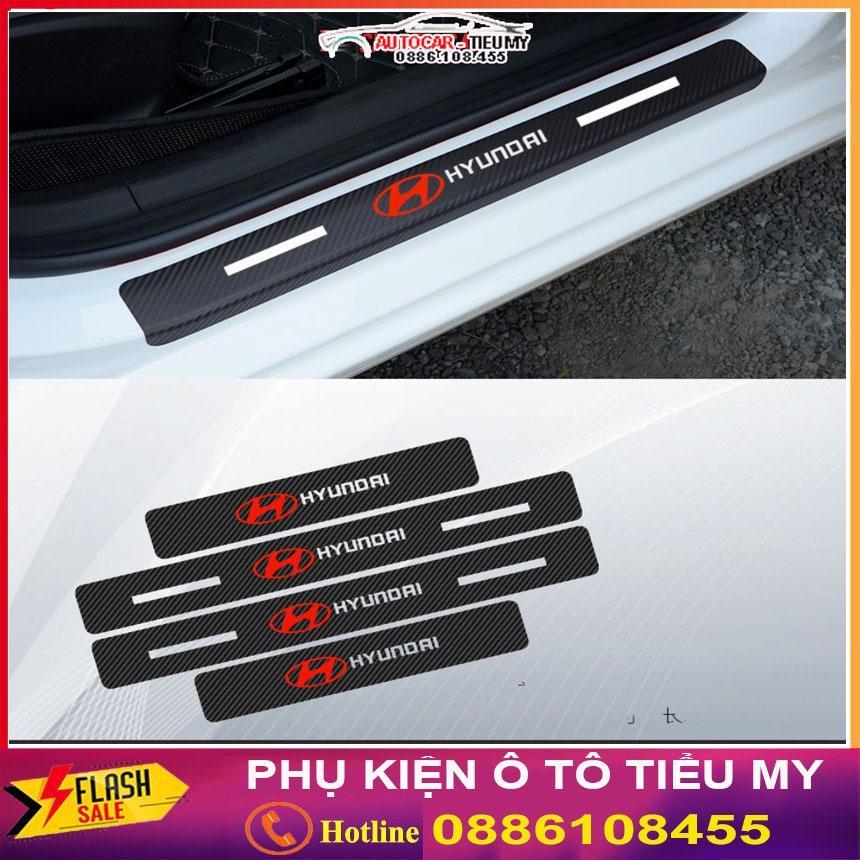 KIA - Bộ Miếng Dán Chống Trầy Xước Có Logo Hãng KIA Bảo Vệ Bậc Cửa Và Cốp Xe Hơi, Xe Ô Tô Chất Liệu Sợi Cacbon Bền Đẹp