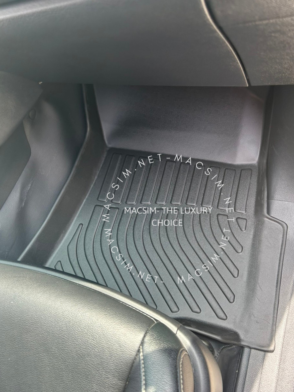 Hàng loại 2 Thảm lót sàn xe ô tô Toyota Fortuner/ Innova 2017-nay Nhãn hiệu Macsim chất liệu nhựa TPE
