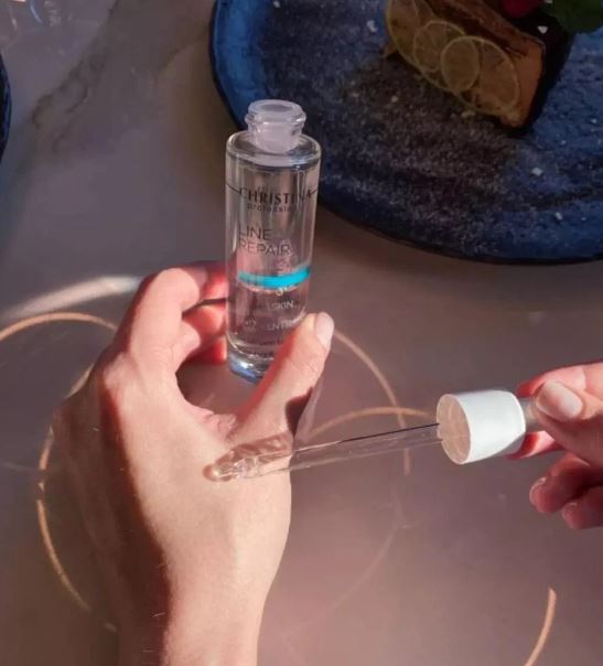 Tinh Chất Trẻ Hóa Da Christina Line Repair Theraskin+HA Concentrate 50ml