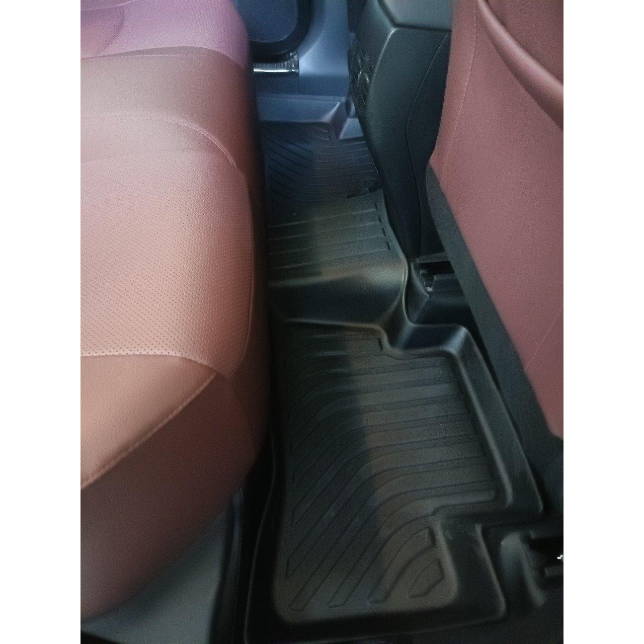 Toyota Cross 2020 - tới nay hàng loại 2,Thảm lót sàn xe ô tô chất liệu TPE thương hiệu Macsim màu đen
