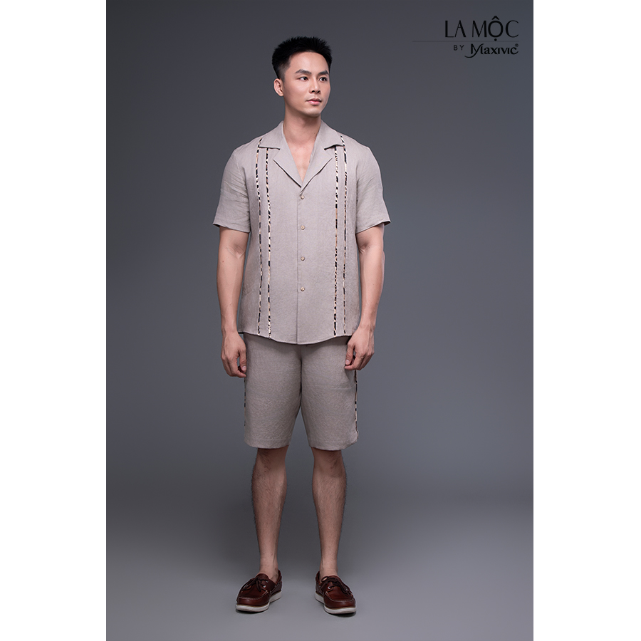 Quần nam linen kem sẫm ngắn viền sườn