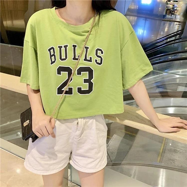 Áo Croptop nữ form rộng in số 23 chất thun dày dặn, Áo thun nữ kiểu Croptop form rộng tay lỡ siêu xinh