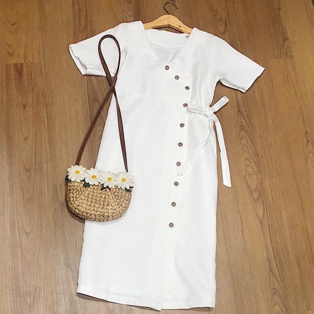 Đầm váy trắng nút xéo form to