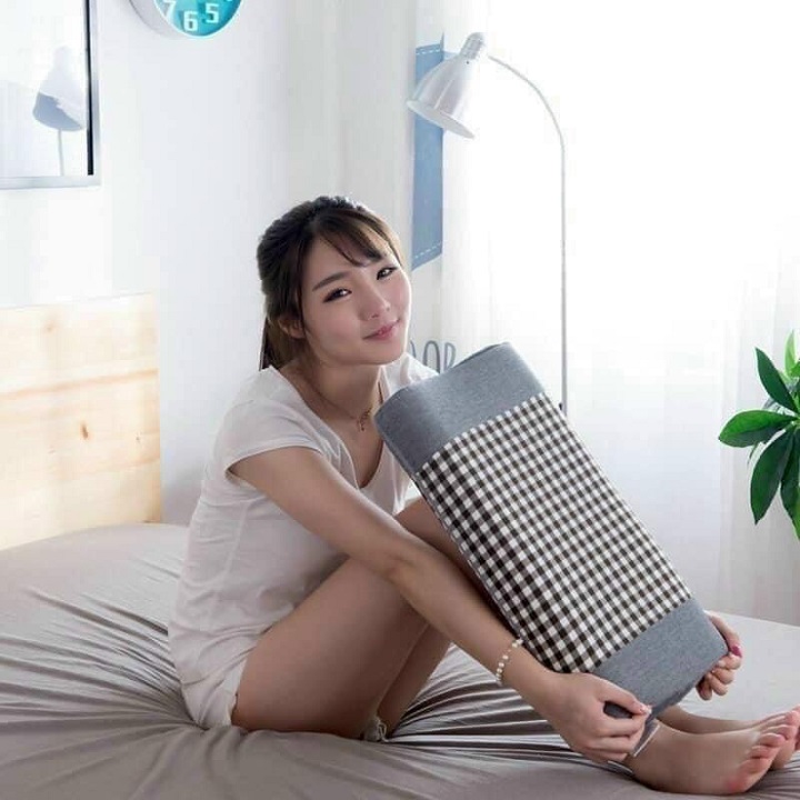 Gối cao su non đàn hồi 30*50*9 cm kẻ sọc sang trọng hiện đại có kèm vỏ