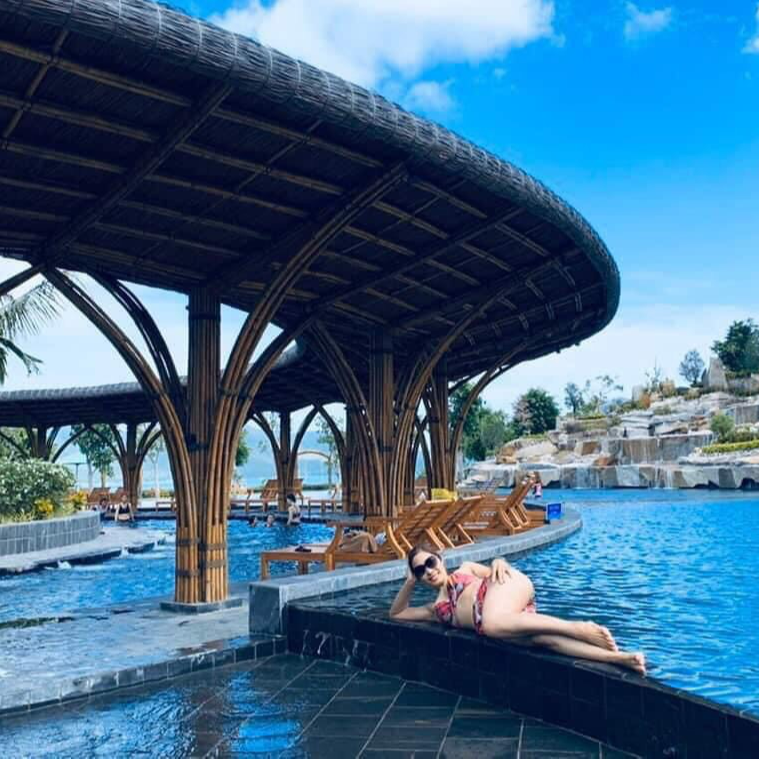 Vé Tắm Bùn Hòn Tằm - Merperle Hòn Tằm Resort Nha Trang 5*.
