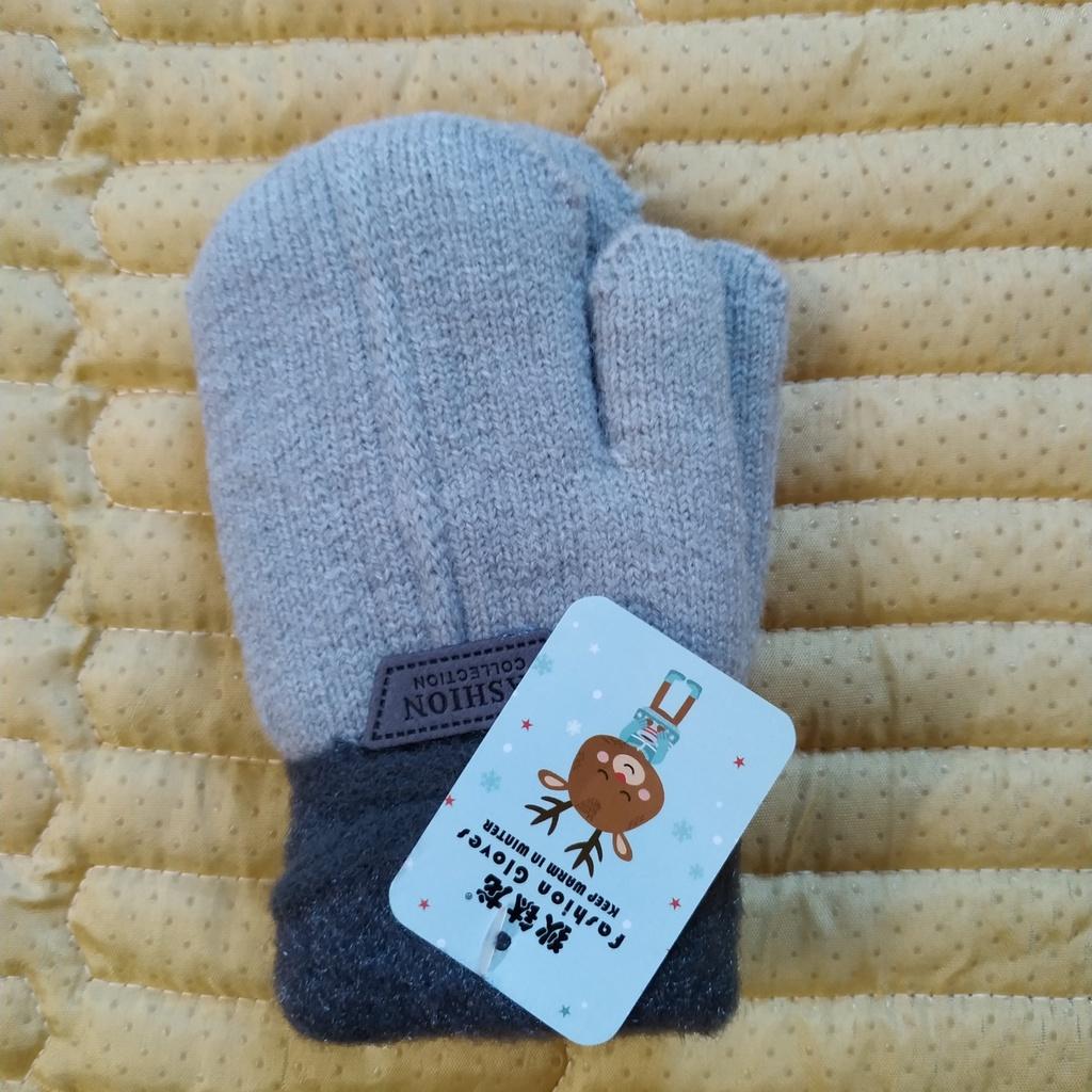 Gang tay len giữ ấm cho bé Găng tay bao tay đeo cổ bé trai bé gái từ 2 đến 6 tuổi