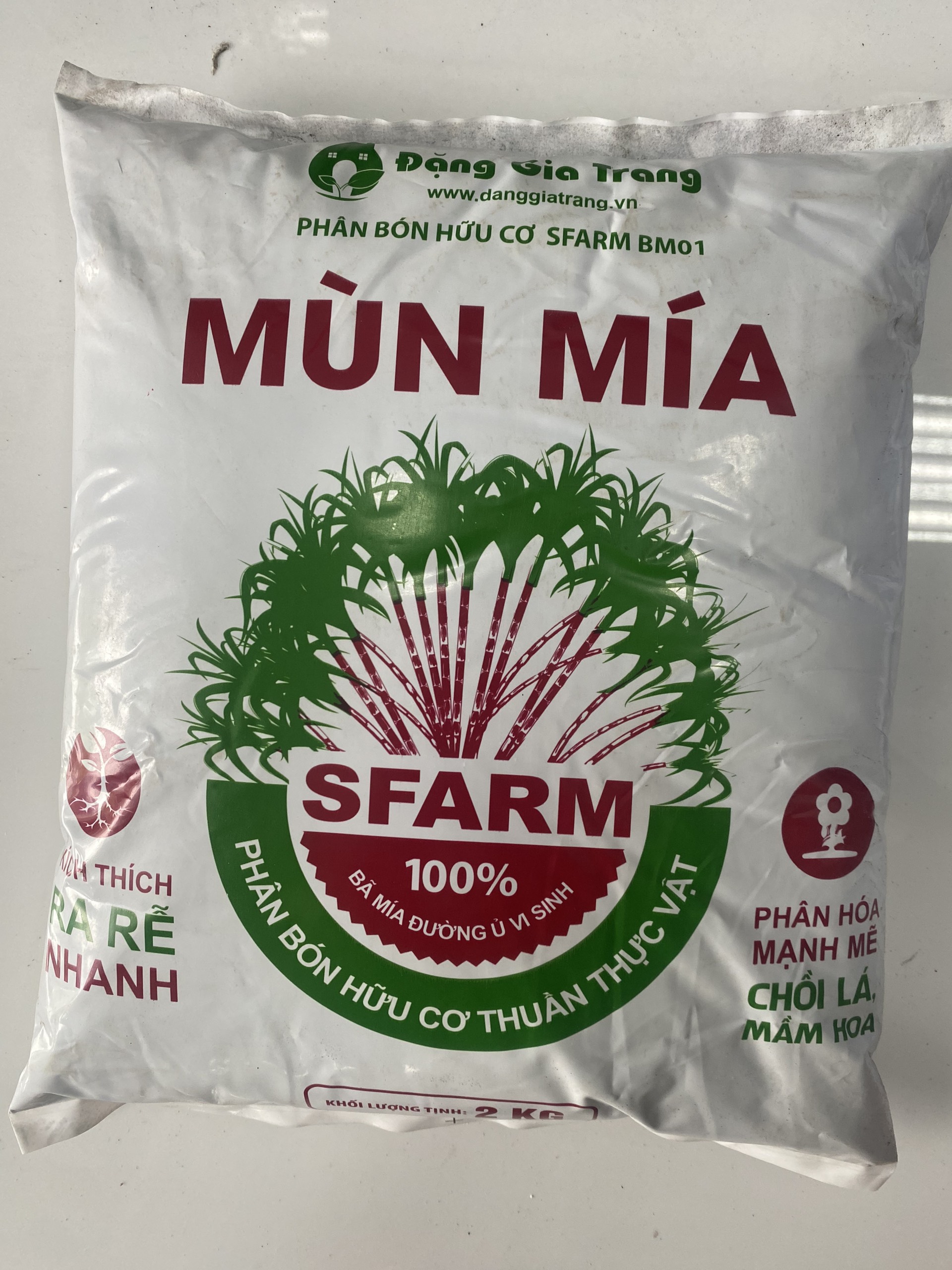 Phân mùn mía Sfarm 2kg 100% hữu cơ từ thực vật | Phân Bón