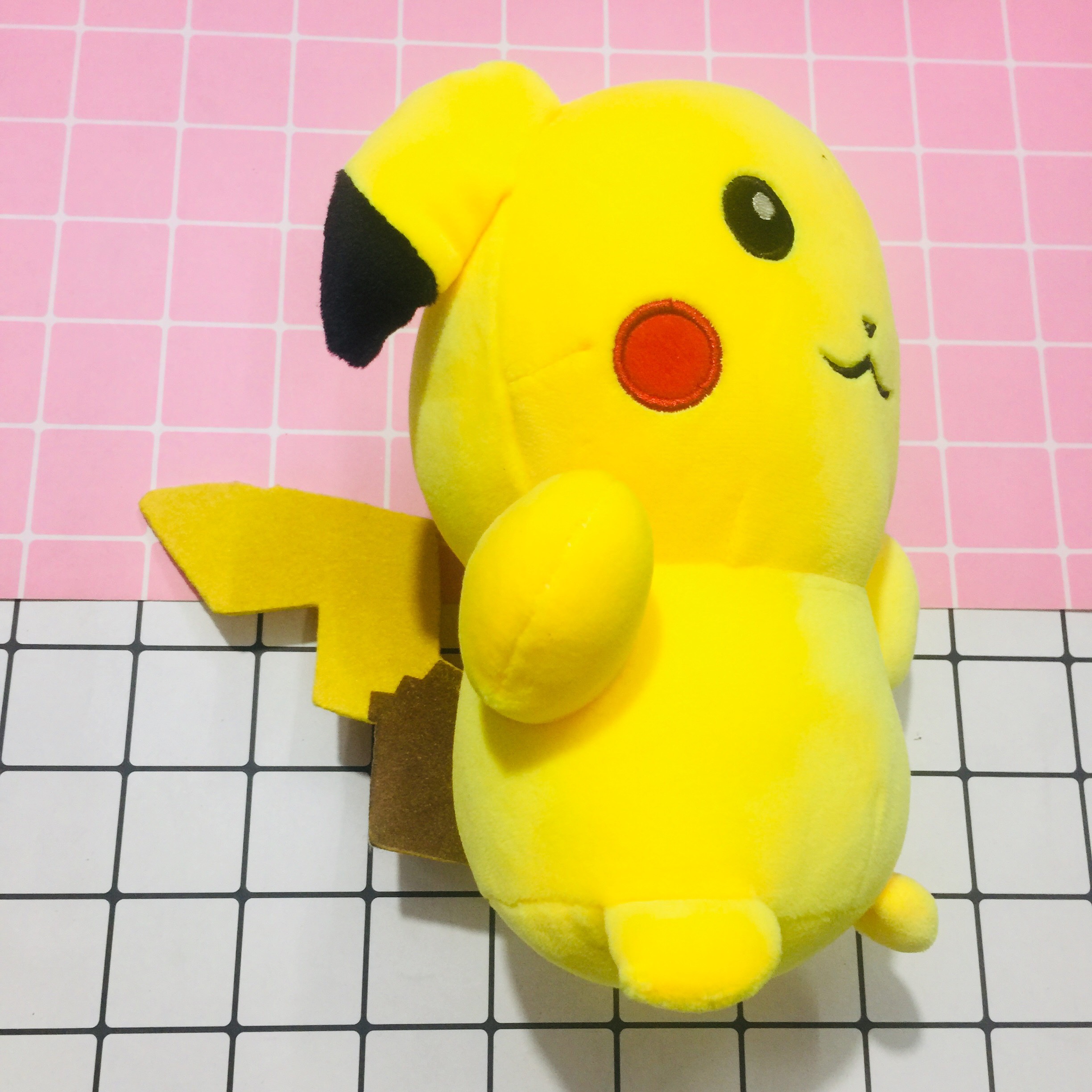 Gấu bông Pikachu nhiều mẫu khác nhau ngẫu nhiên