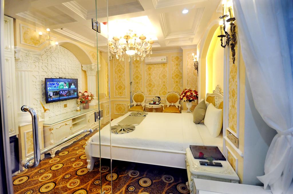 Voucher combo du lịch hạng phòng President 4 ngày 3 đêm tại Alpha Bird Hotel Nha Trang