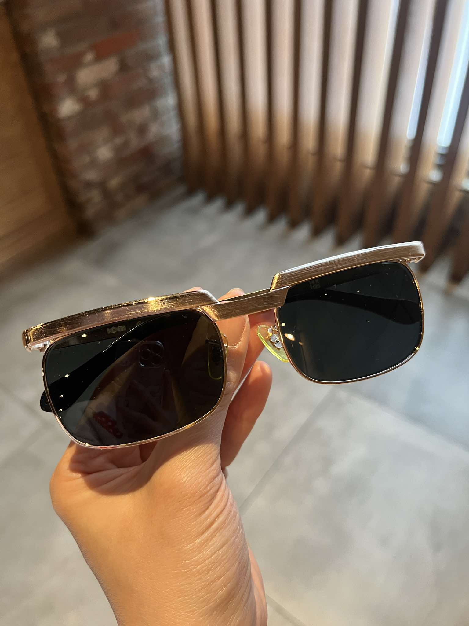Kính râm nam Solex chữ H Mắt kính thủy tinh kim cương chống vỡ Gọng titan 14K