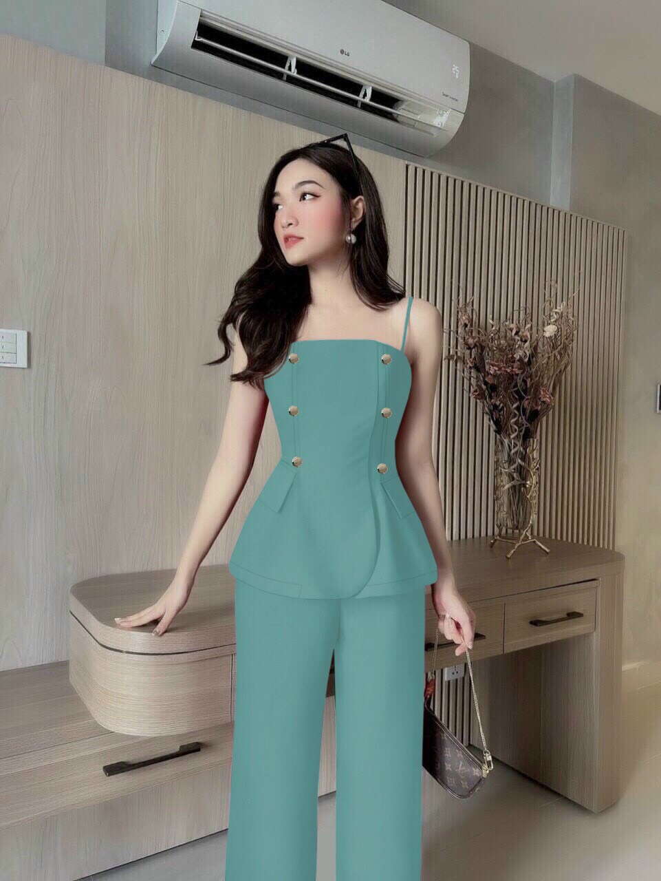 SÉT BỘ ÁO HAI DÂY SANG CHẢNH