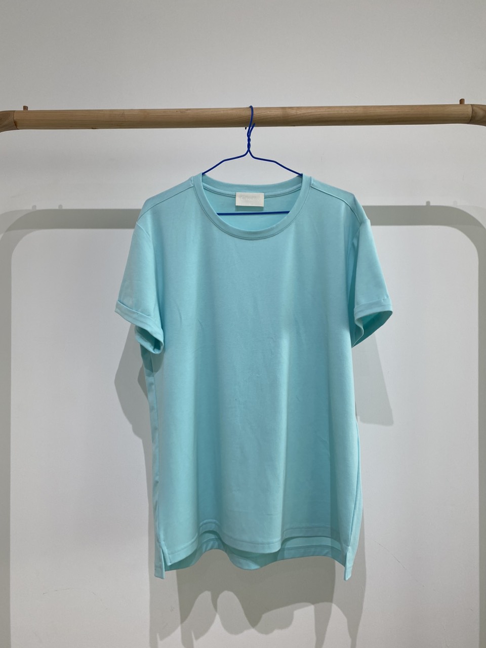 Áo phông trơn cổ tròn tay gập unisex