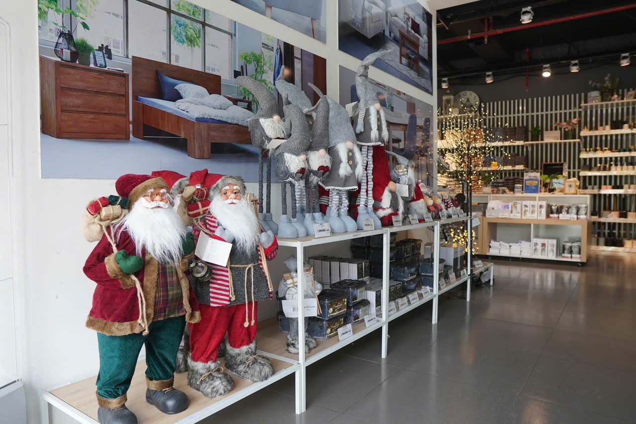 Ông già Noel | JYSK Hornsten | polyethylene/polyester | nhiều màu | R44xD25xC80cm