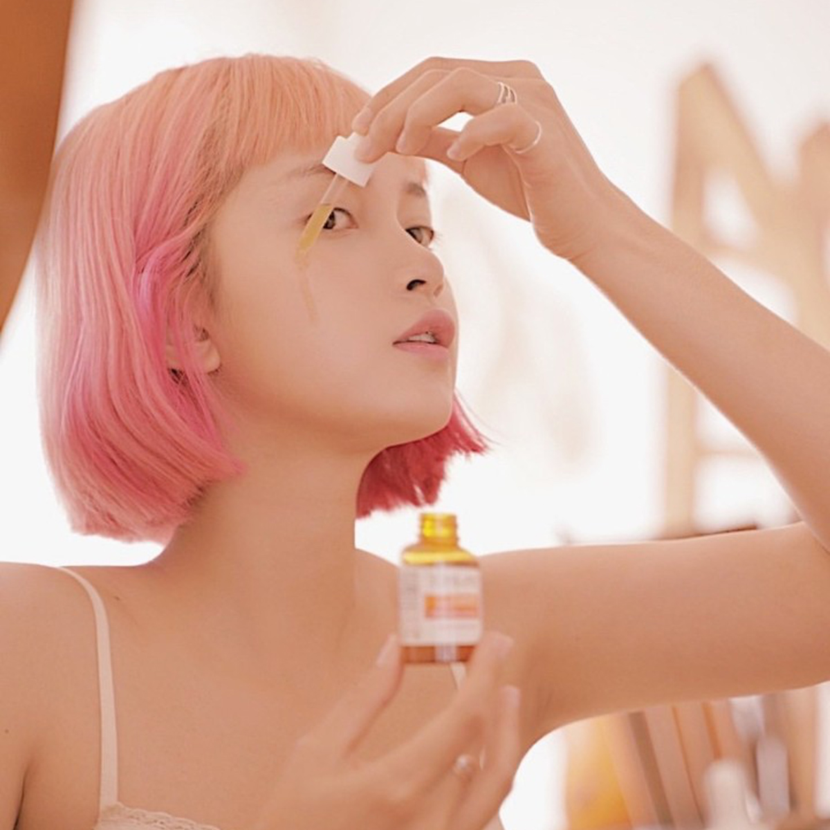 Serum Balance Active Formula Vitamin C Brightening Giúp Da Trắng Sáng, Giảm Vết Thâm 30ml