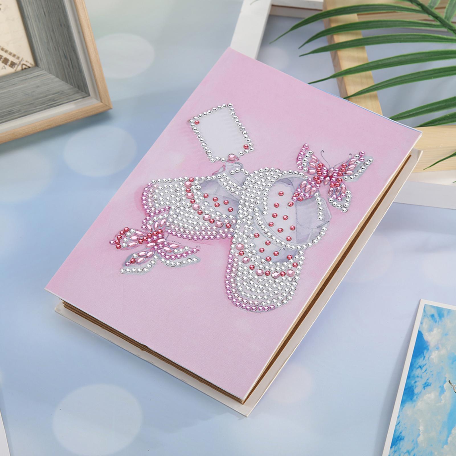 Album ảnh với trang trí kim cương tuyệt đẹp.