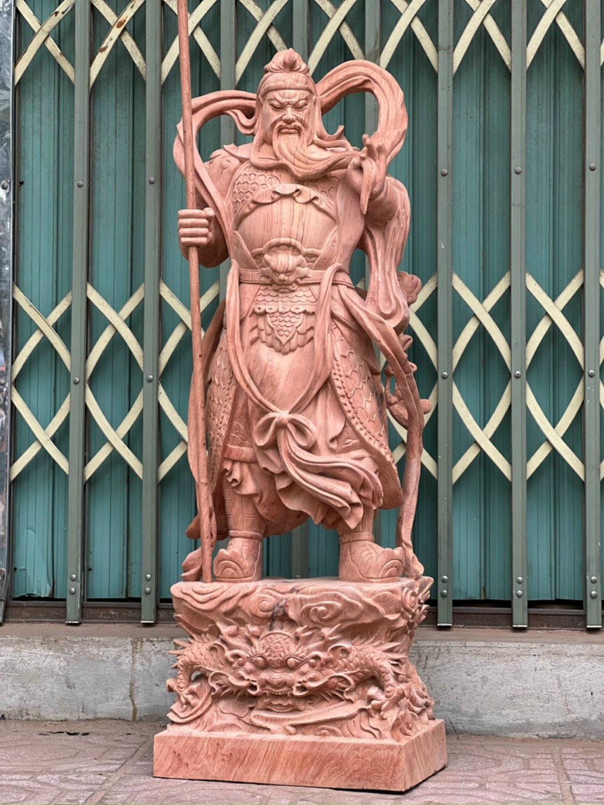TƯỢNG điêu khắc quan công trấn ải bằng gỗ hương đá liền khối kt cao 100×34×24cm