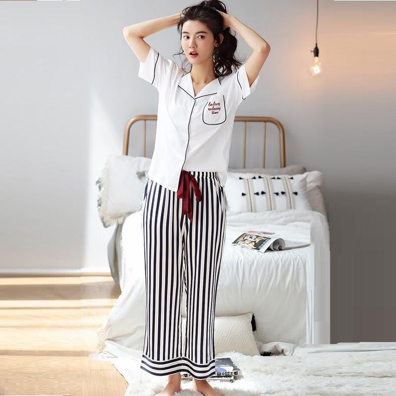 Bộ pyjama lụa nữ kẻ sọc ngắn tay trẻ trung